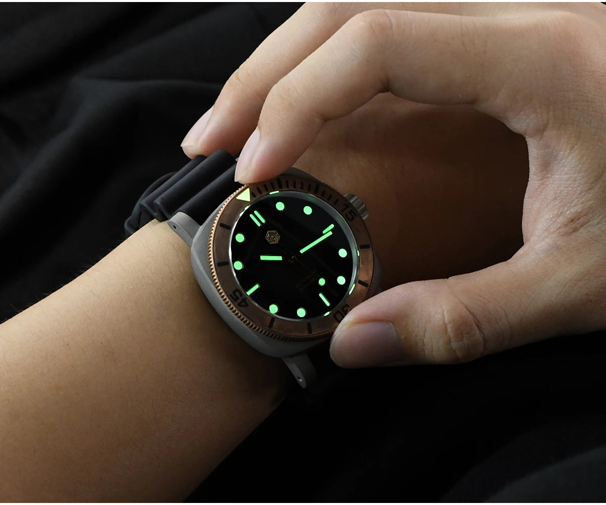 San Martin SN0125 Titan Taucheruhr am Handgelenk