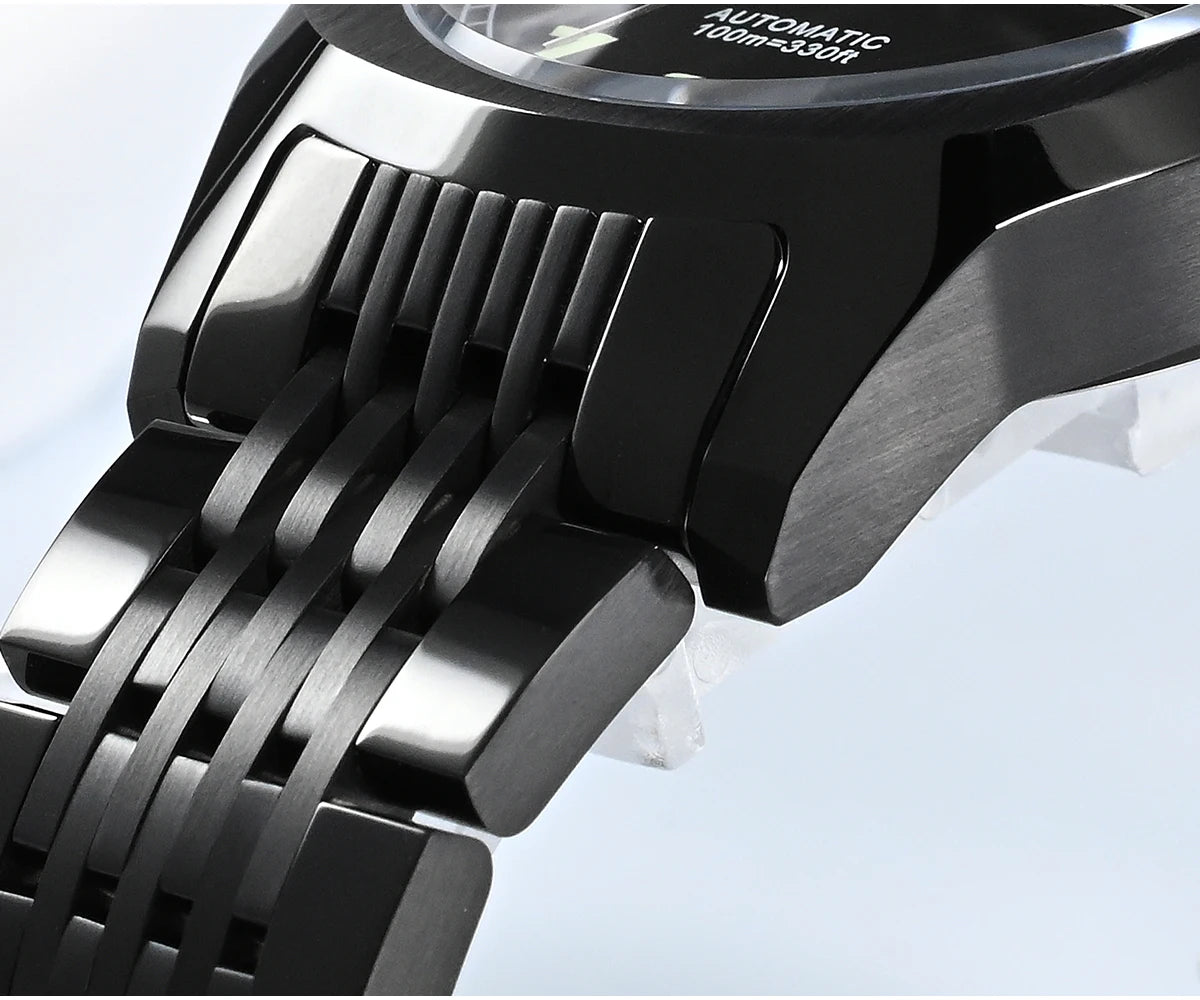 San Martin SN0026 DLC Schwarz Armband am Handgelenk