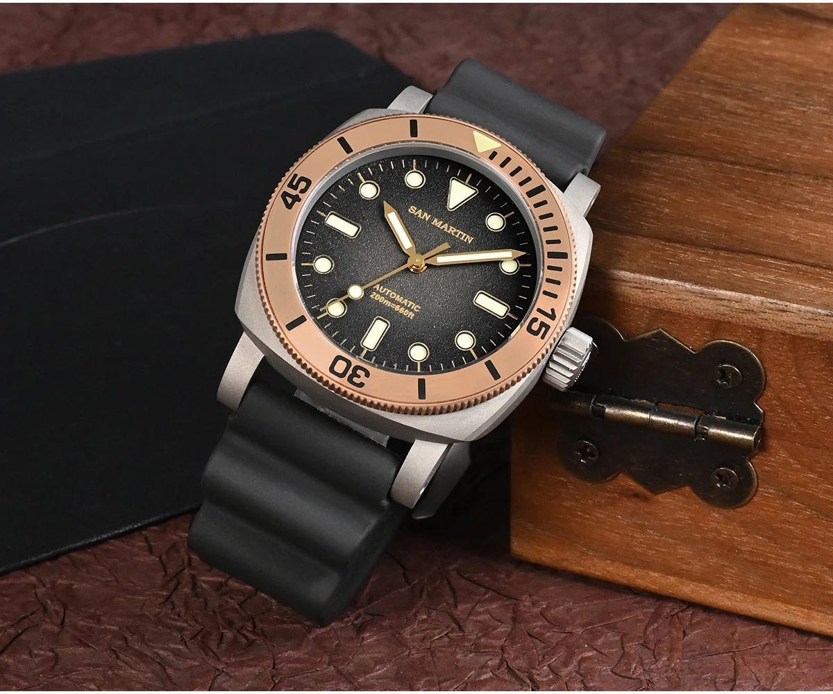 San Martin SN0125 Titan Taucheruhr Ansicht