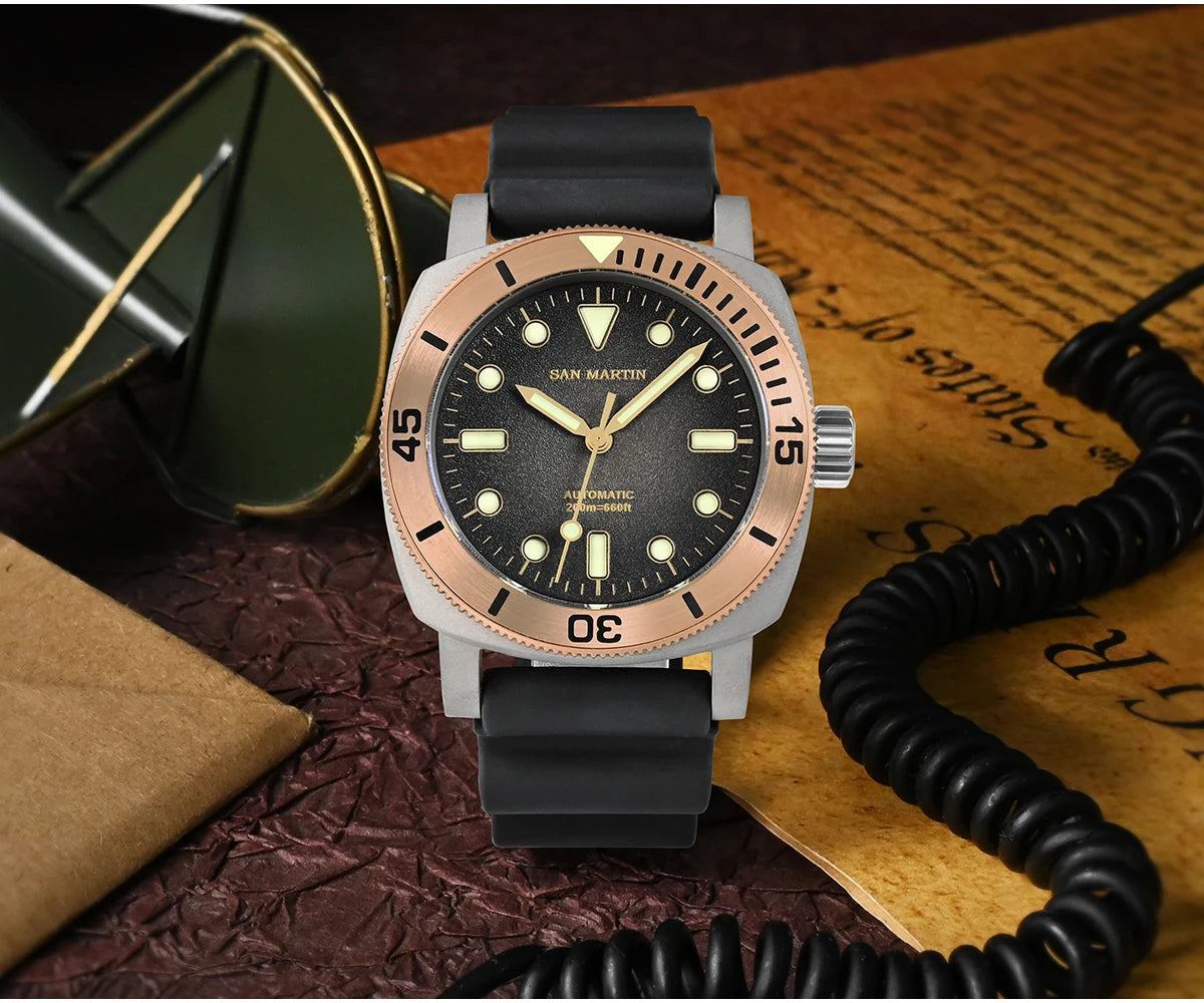 San Martin SN0125 Titan Taucheruhr Frontalansicht