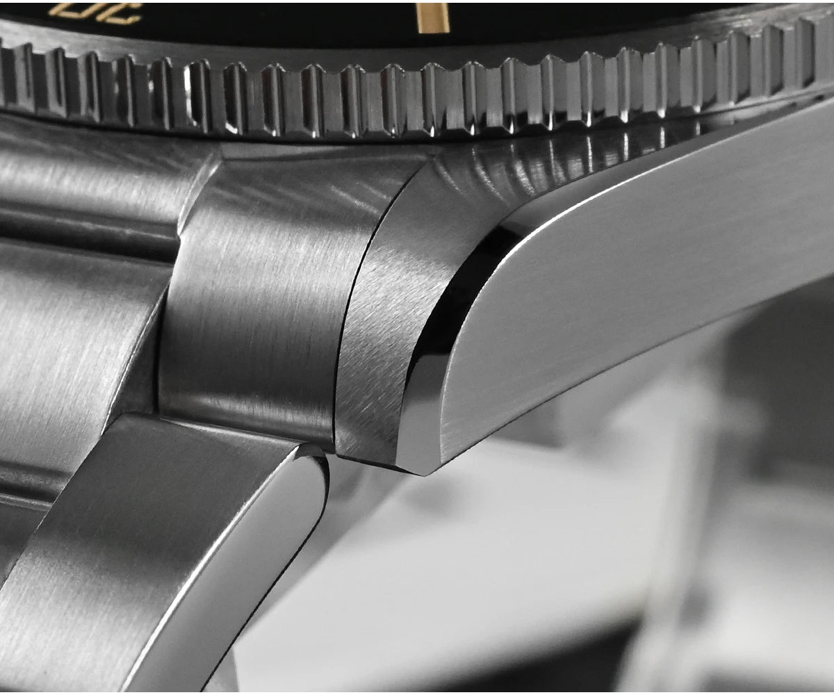 San Martin BB58 - Armband Detail