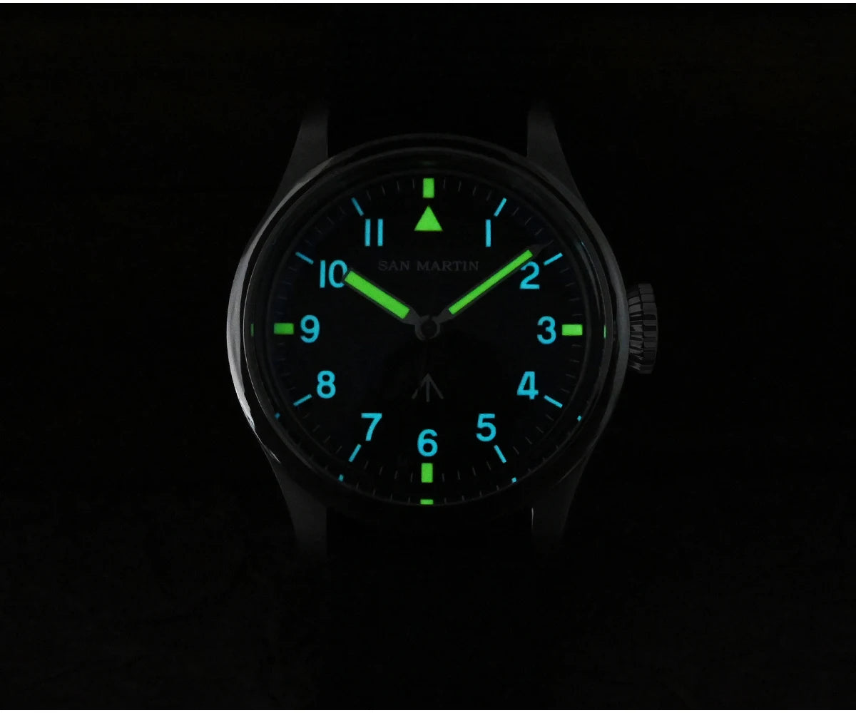 San Martin SN0105 Pilotenuhr Lume Leuchtaufnahme