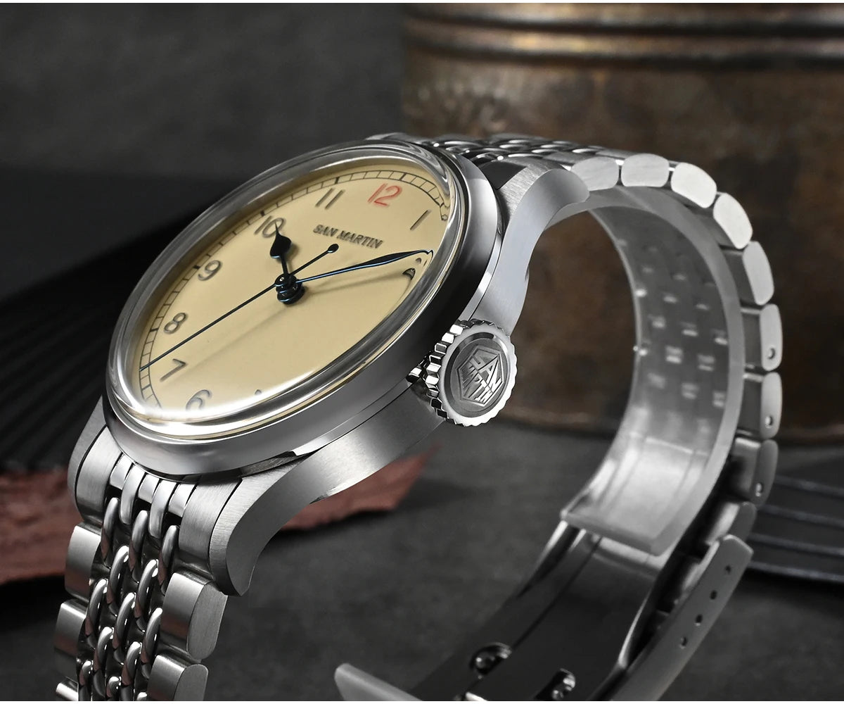 San Martin SN0105 Fliegeruhr seitlich mit Krone