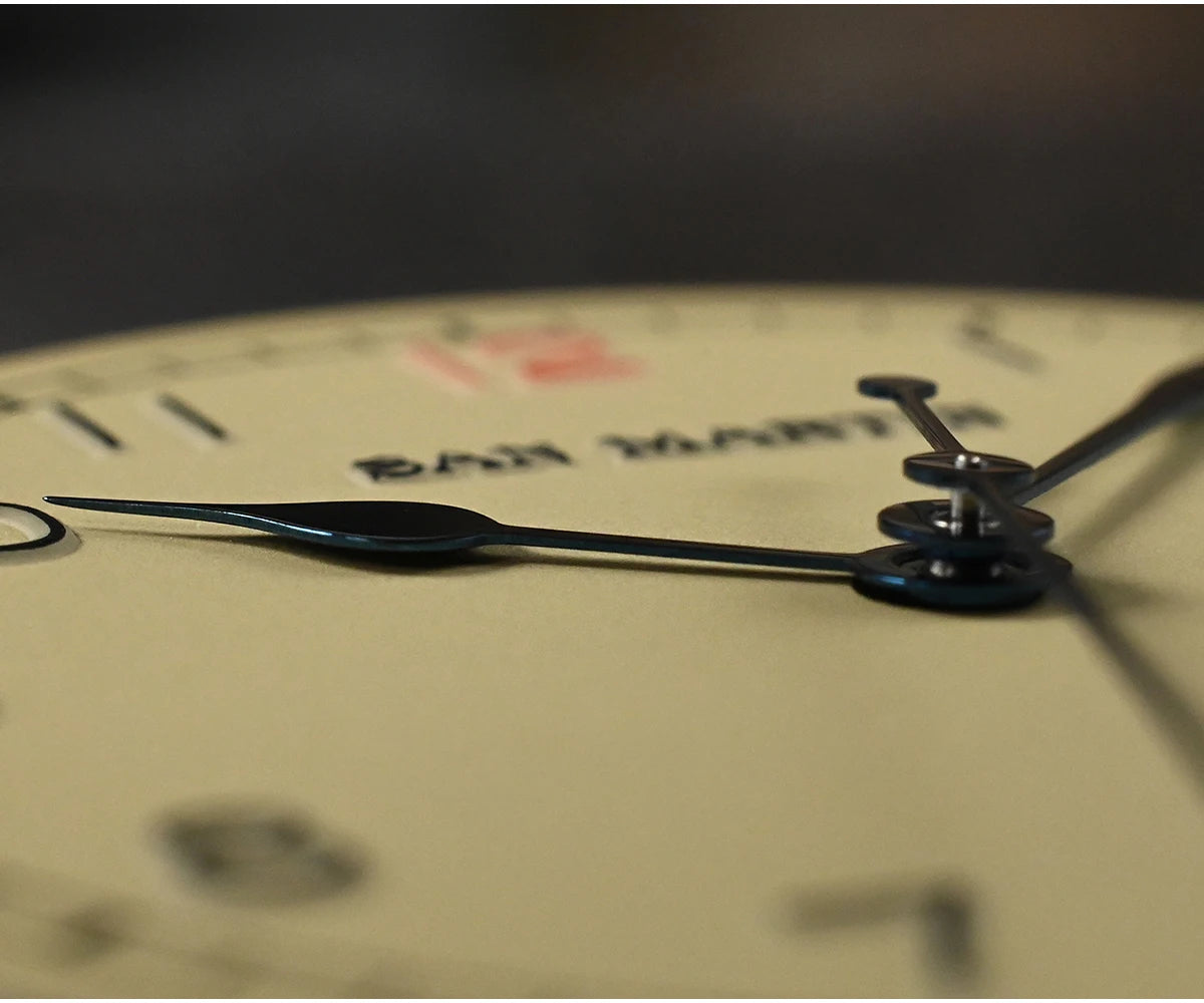 San Martin SN0105 Fliegeruhr Zifferblatt Detail Numeral