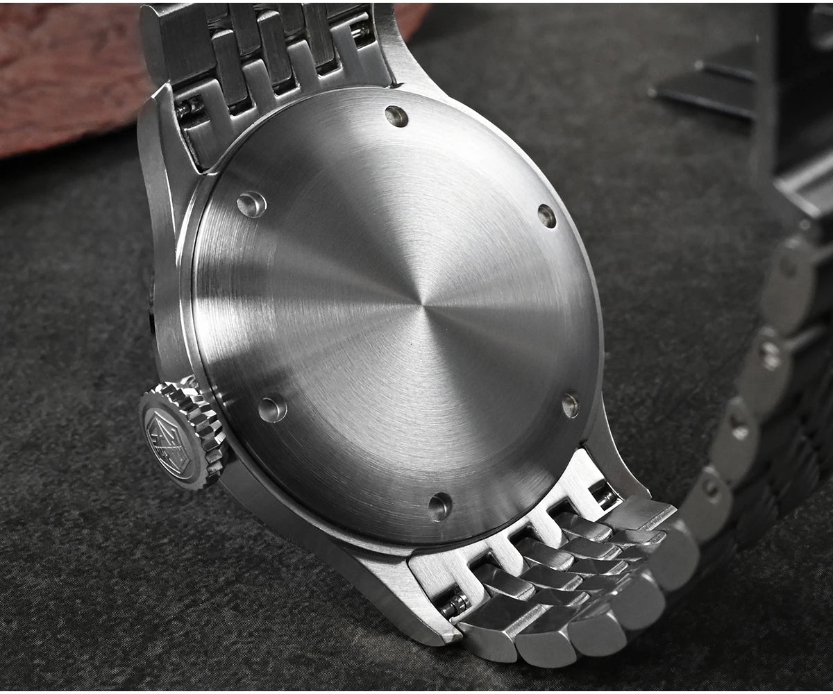 San Martin SN0105 Fliegeruhr Gehäuseboden